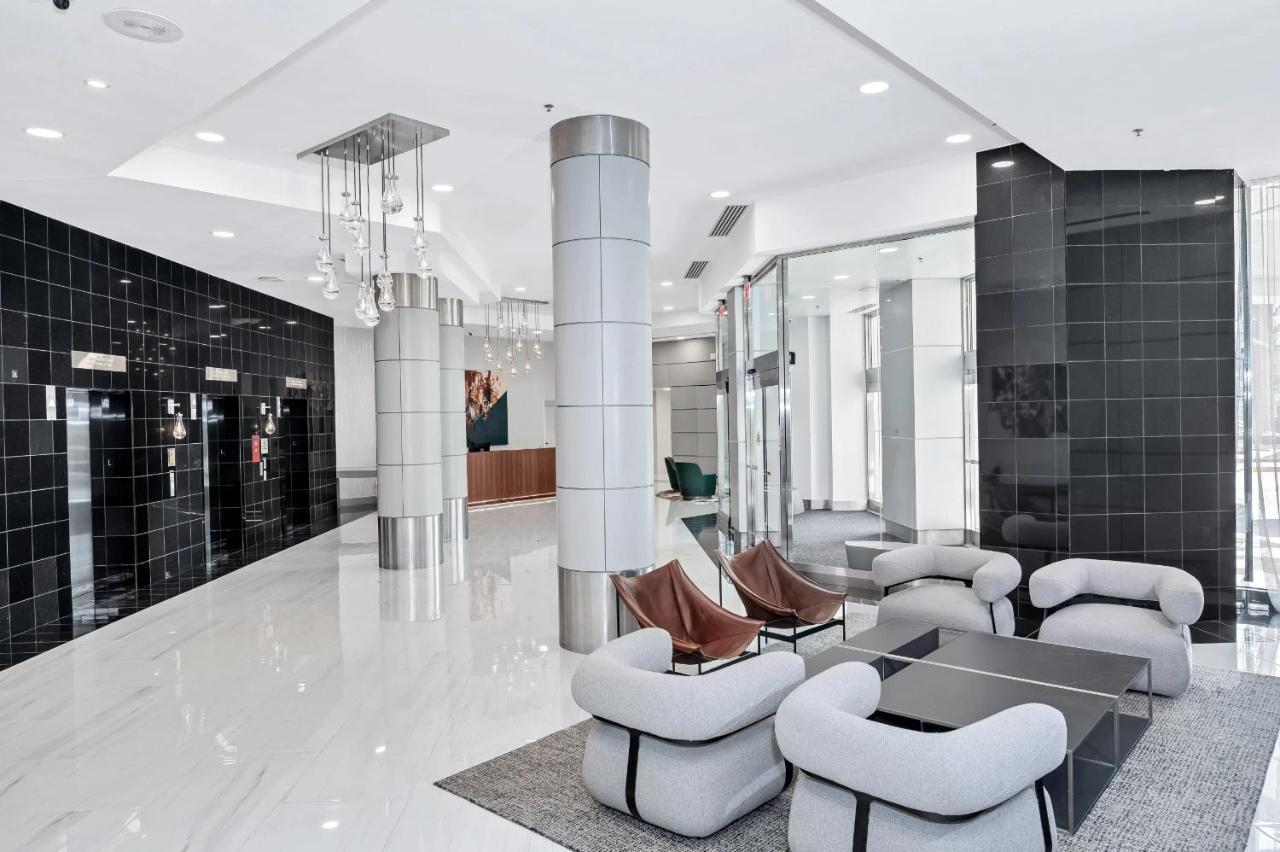 Modern & Charming Apt With Rooftop @Pentagon City อาร์ลิงตัน ภายนอก รูปภาพ