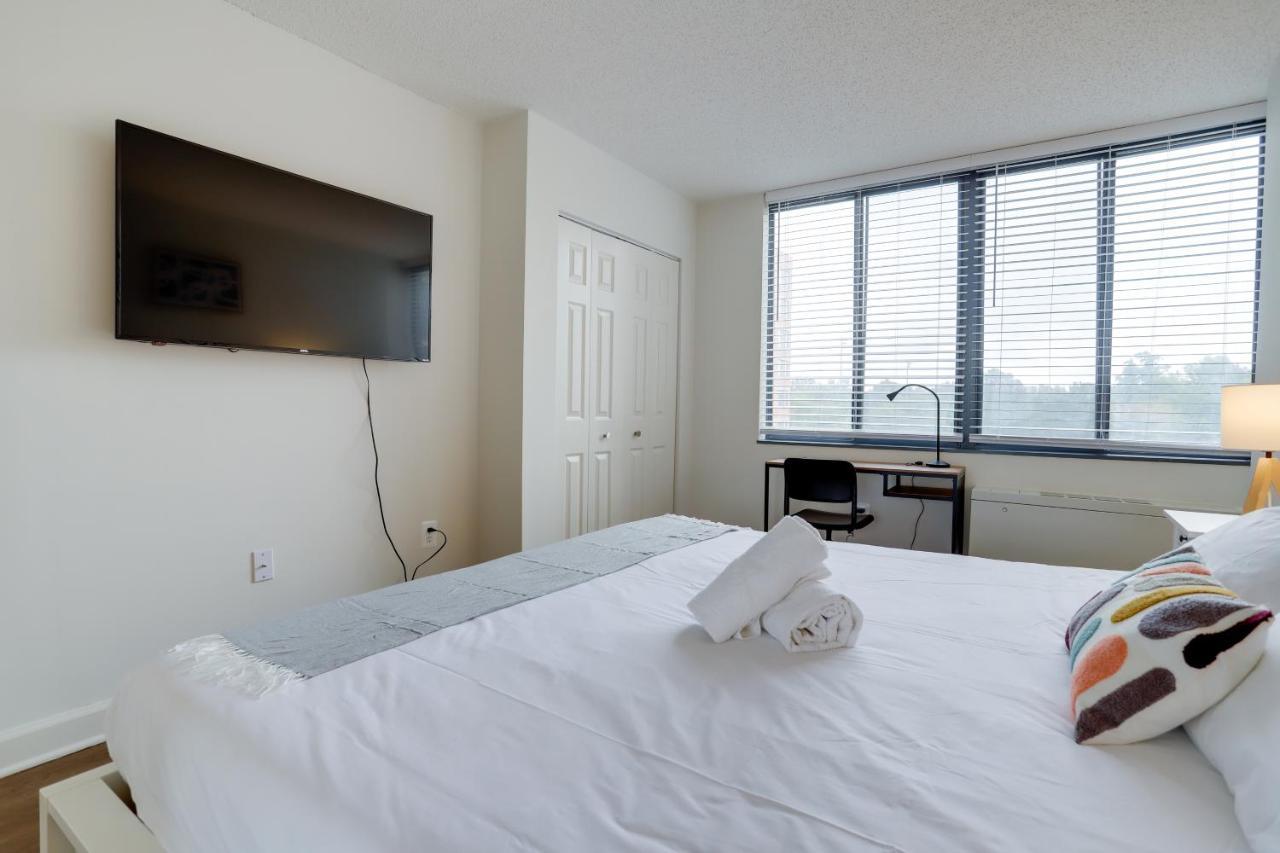 Modern & Charming Apt With Rooftop @Pentagon City อาร์ลิงตัน ภายนอก รูปภาพ